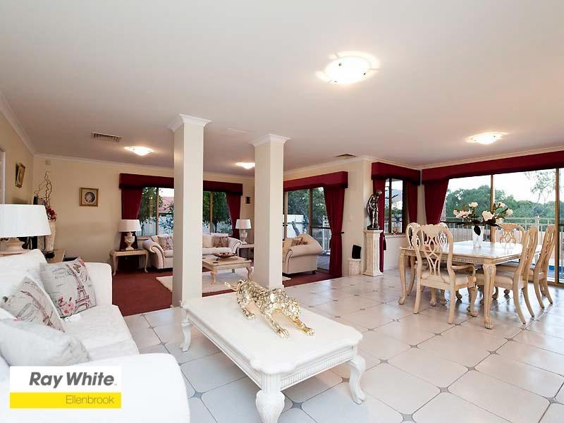 221 Vines Avenue, The Vines WA 6069