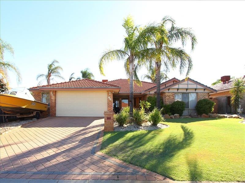15 Pinea Turn, Ellenbrook WA 6069