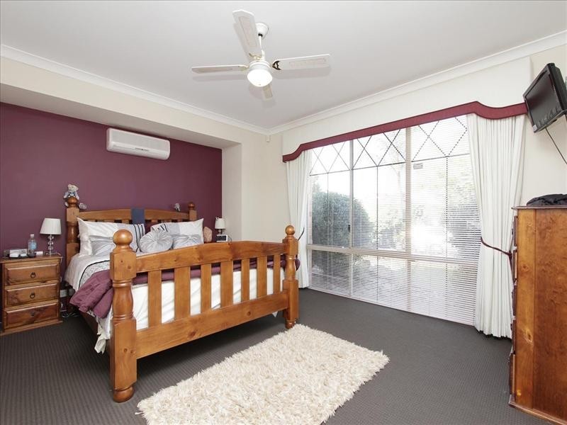 15 Pinea Turn, Ellenbrook WA 6069