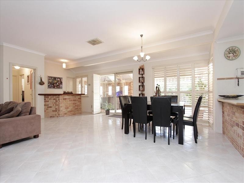 15 Pinea Turn, Ellenbrook WA 6069