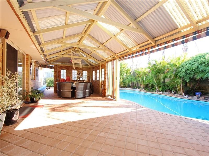 15 Pinea Turn, Ellenbrook WA 6069