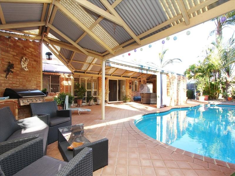 15 Pinea Turn, Ellenbrook WA 6069