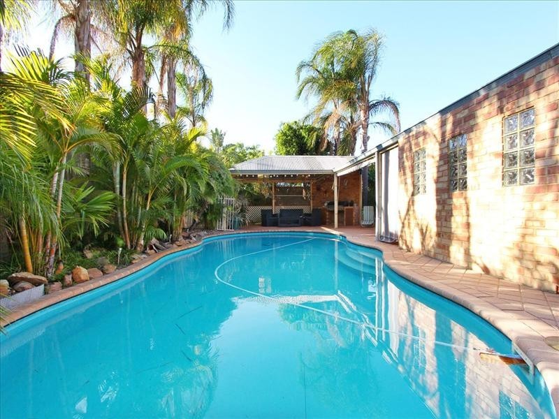 15 Pinea Turn, Ellenbrook WA 6069