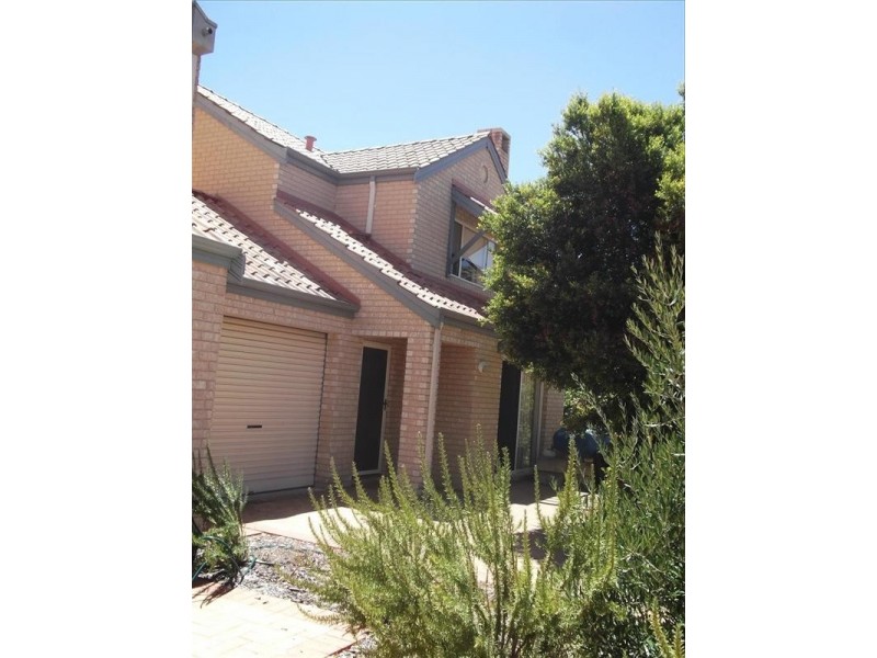 27 Lakefront Vista, The Vines WA 6069