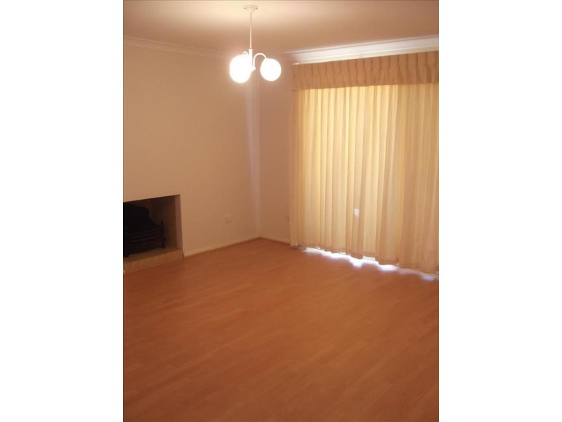 27 Lakefront Vista, The Vines WA 6069