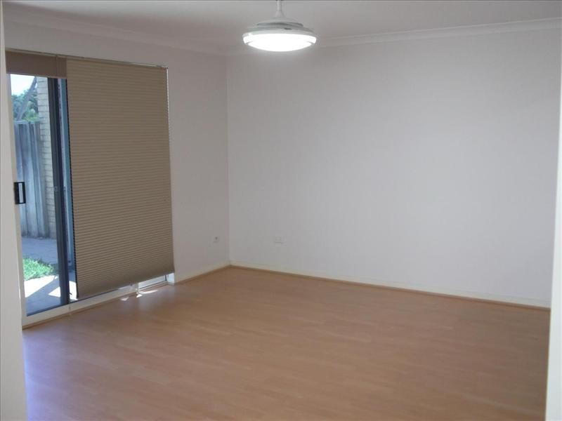 27 Lakefront Vista, The Vines WA 6069