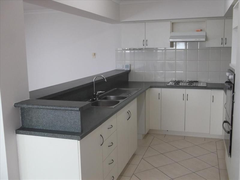 27 Lakefront Vista, The Vines WA 6069