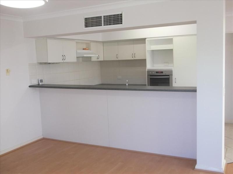 27 Lakefront Vista, The Vines WA 6069