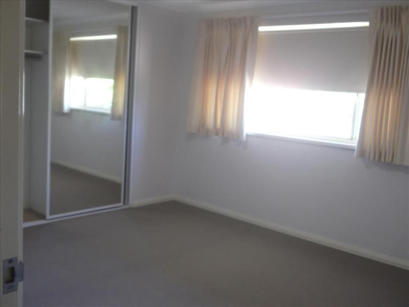 27 Lakefront Vista, The Vines WA 6069