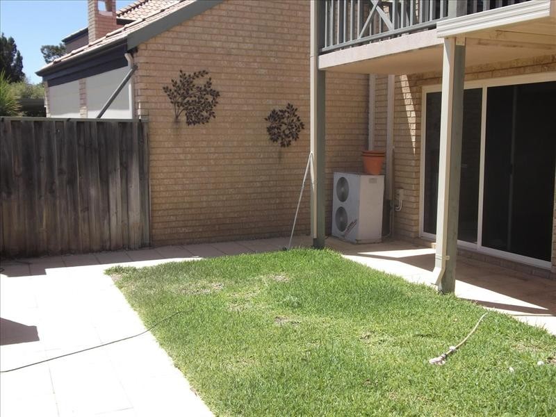27 Lakefront Vista, The Vines WA 6069