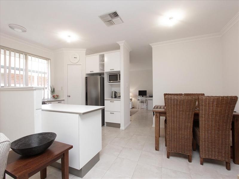 11 Solanum Court, Ellenbrook WA 6069