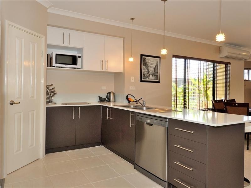 8 Tapioca Drive, Aveley WA 6069
