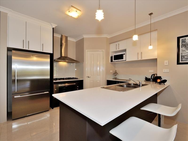 8 Tapioca Drive, Aveley WA 6069