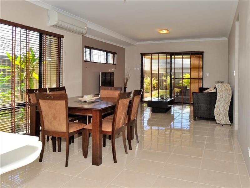 8 Tapioca Drive, Aveley WA 6069