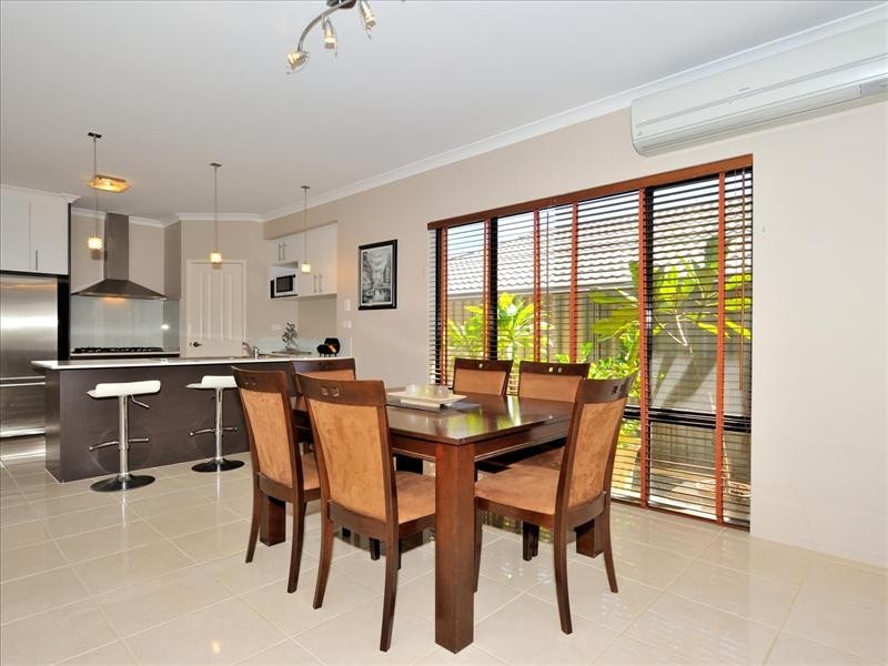 8 Tapioca Drive, Aveley WA 6069
