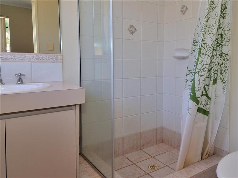 6 Tanami Circle, Ellenbrook WA 6069