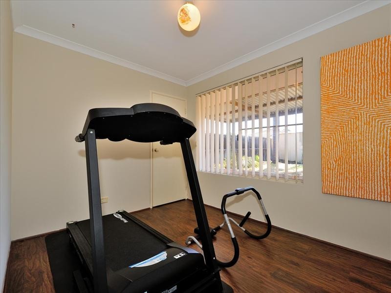 6 Tanami Circle, Ellenbrook WA 6069
