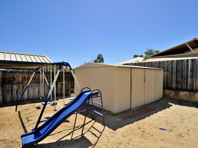 2 Winderie Crescent, Ellenbrook WA 6069