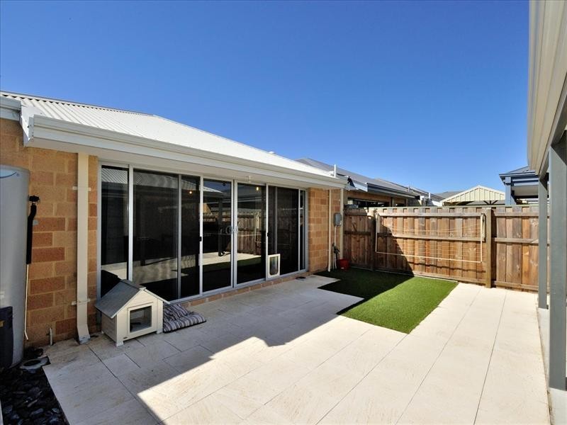 47 Stanbury Crescent, Ellenbrook WA 6069