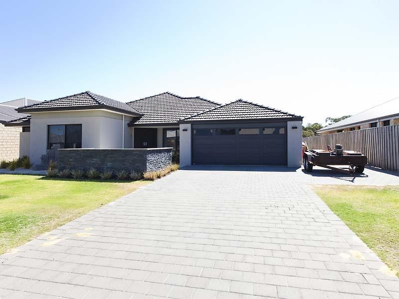 11 Starke Turn, Ellenbrook WA 6069