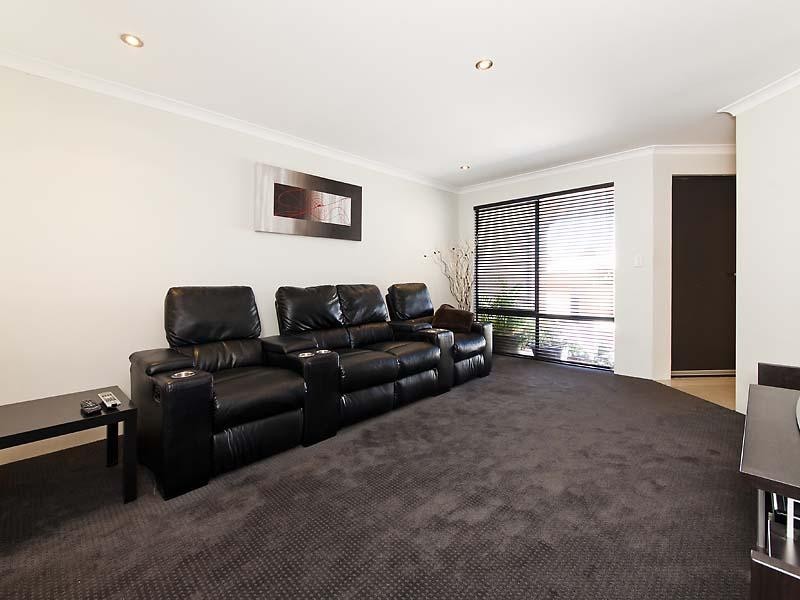 11 Starke Turn, Ellenbrook WA 6069