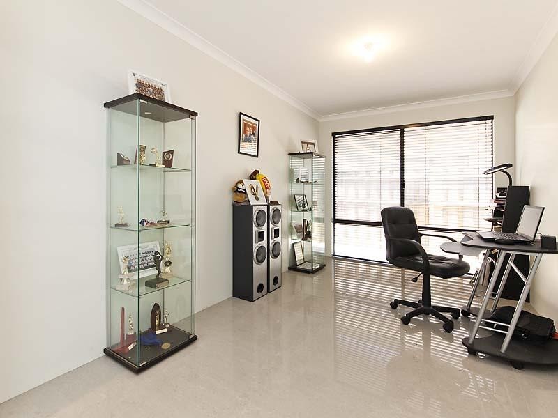 11 Starke Turn, Ellenbrook WA 6069