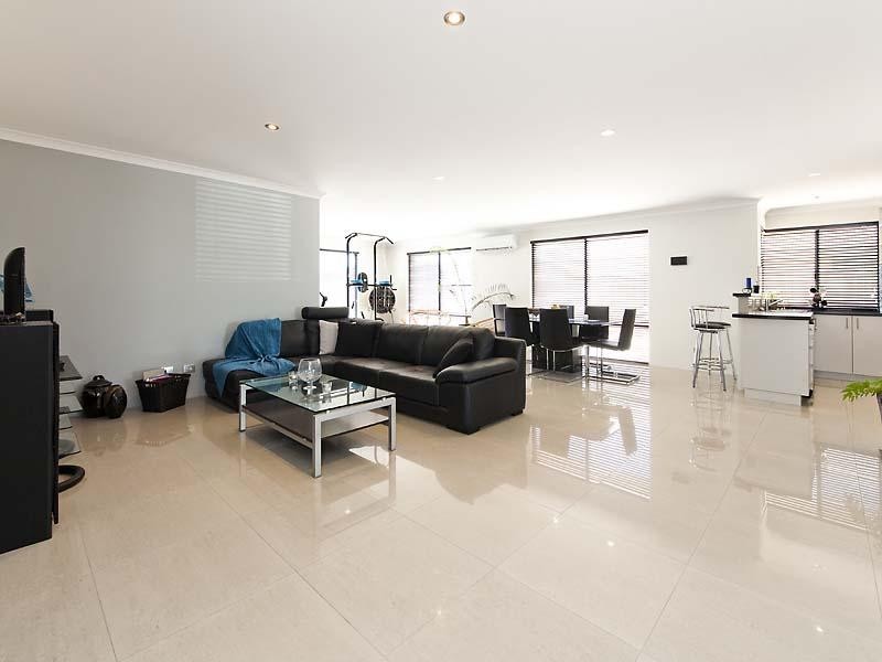 11 Starke Turn, Ellenbrook WA 6069