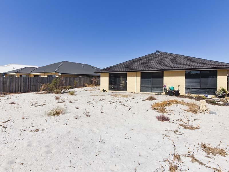 11 Starke Turn, Ellenbrook WA 6069