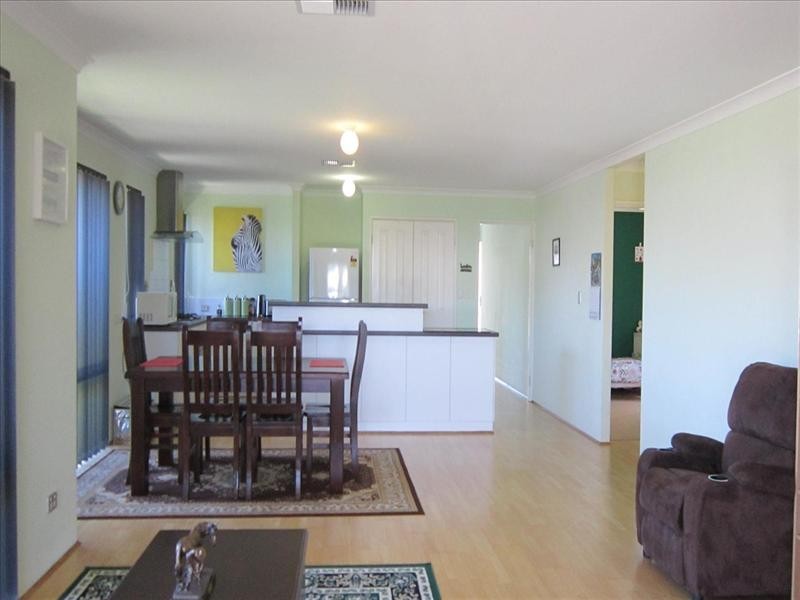 6 Marden Grange, Aveley WA 6069