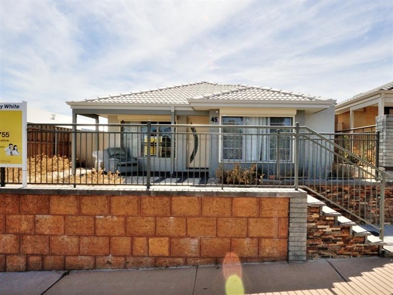 45 Redstone Trail, Ellenbrook WA 6069