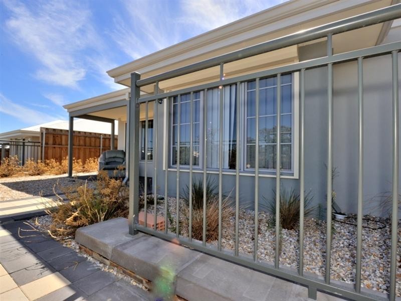 45 Redstone Trail, Ellenbrook WA 6069