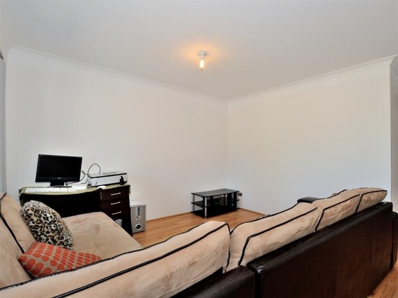 45 Redstone Trail, Ellenbrook WA 6069