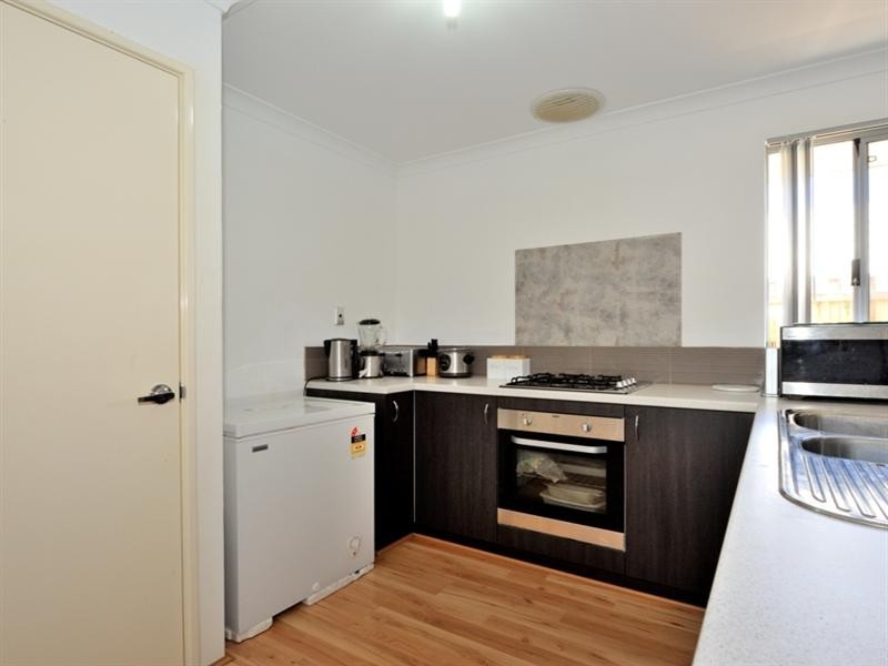 45 Redstone Trail, Ellenbrook WA 6069