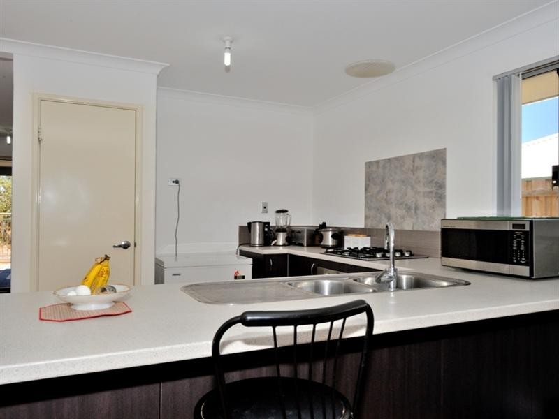 45 Redstone Trail, Ellenbrook WA 6069