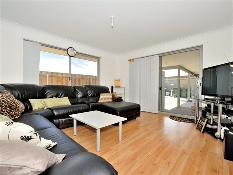 45 Redstone Trail, Ellenbrook WA 6069