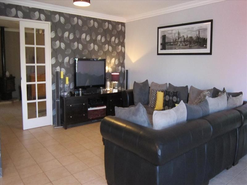 2 Snow Wood Avenue, Ellenbrook WA 6069