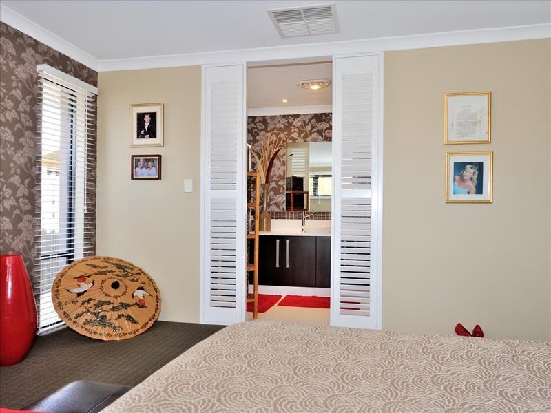 11 Pasalich Bend, Aveley WA 6069