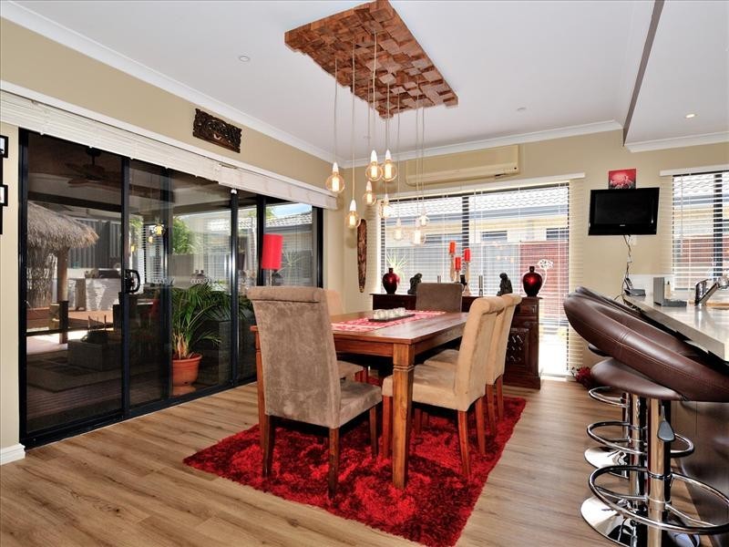 11 Pasalich Bend, Aveley WA 6069