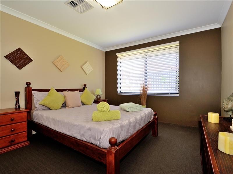 11 Pasalich Bend, Aveley WA 6069