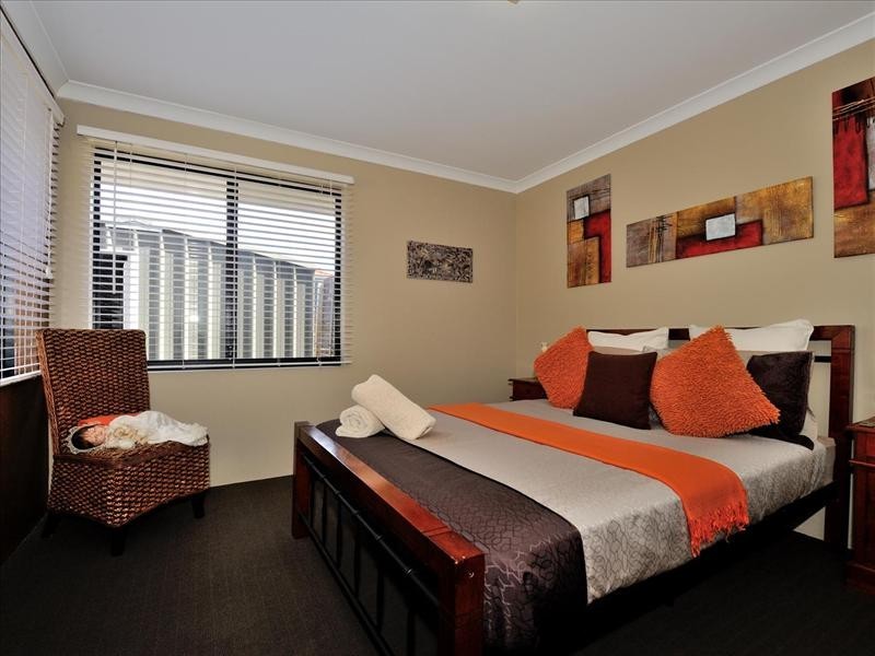 11 Pasalich Bend, Aveley WA 6069