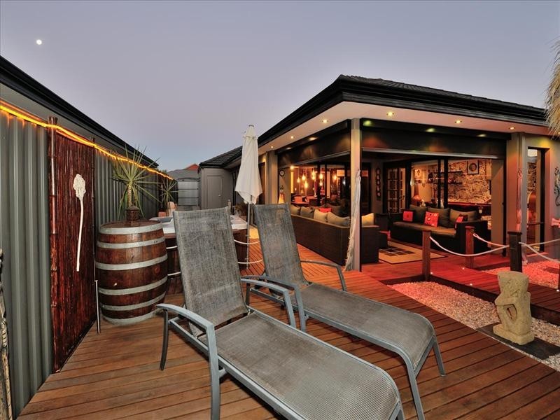 11 Pasalich Bend, Aveley WA 6069