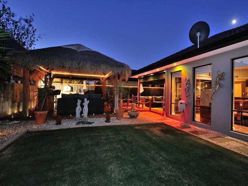 11 Pasalich Bend, Aveley WA 6069