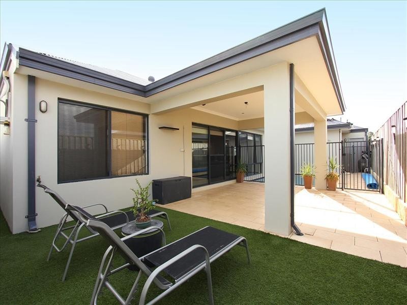 28 Starke Turn, Ellenbrook WA 6069