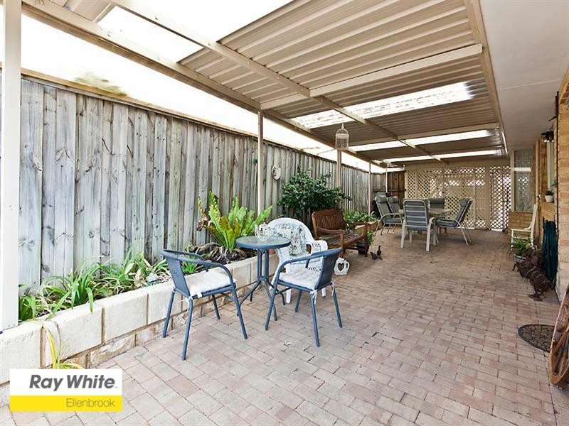 17 Midsummer Circle, Ellenbrook WA 6069