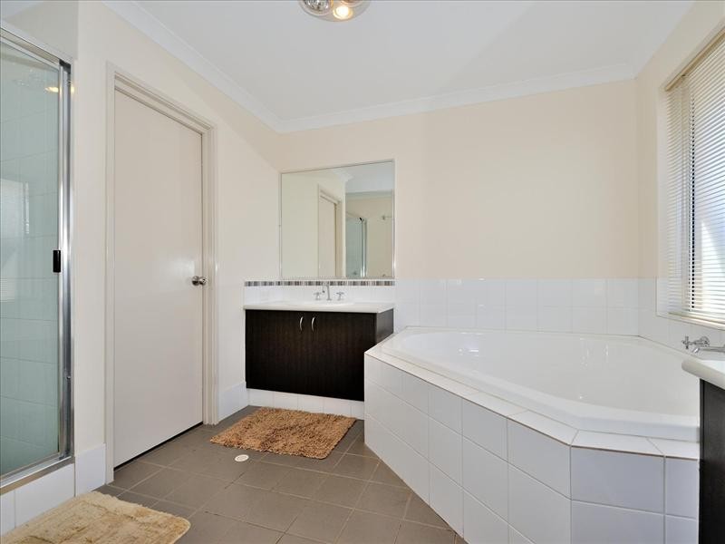 10 Minnow Fairway, Aveley WA 6069