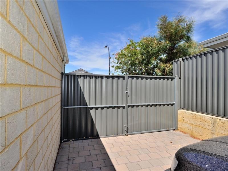 10 Minnow Fairway, Aveley WA 6069