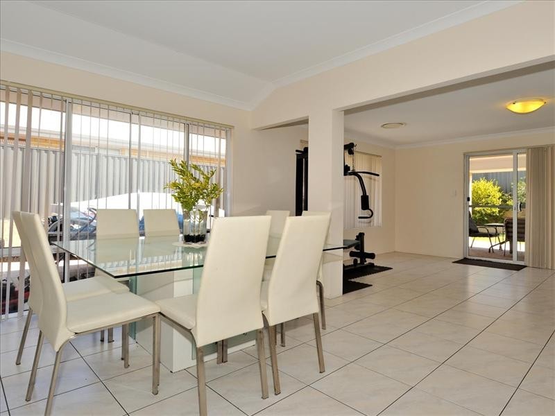 10 Minnow Fairway, Aveley WA 6069