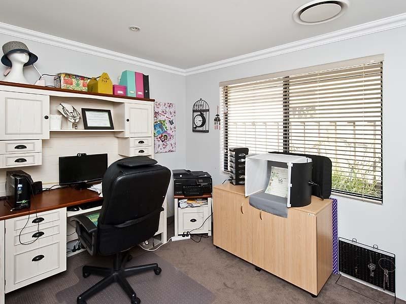 14 Ewens Pass, Ellenbrook WA 6069