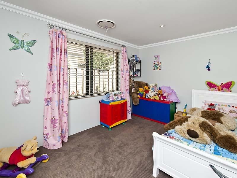 14 Ewens Pass, Ellenbrook WA 6069