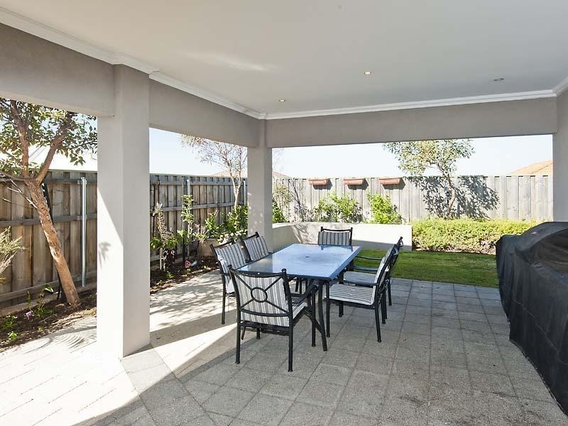 14 Ewens Pass, Ellenbrook WA 6069